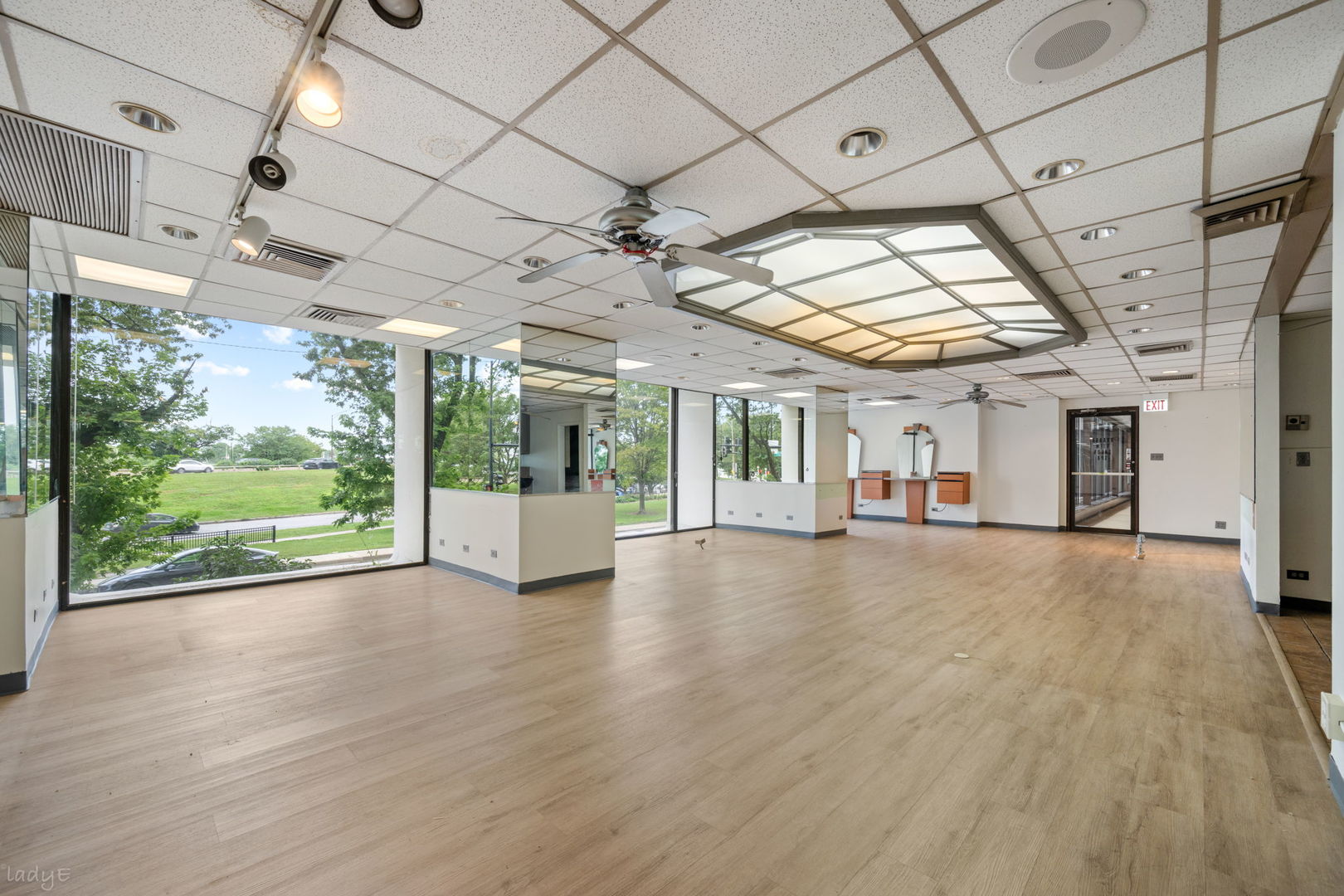 3200 N Lake Shore Drive Unit: 225