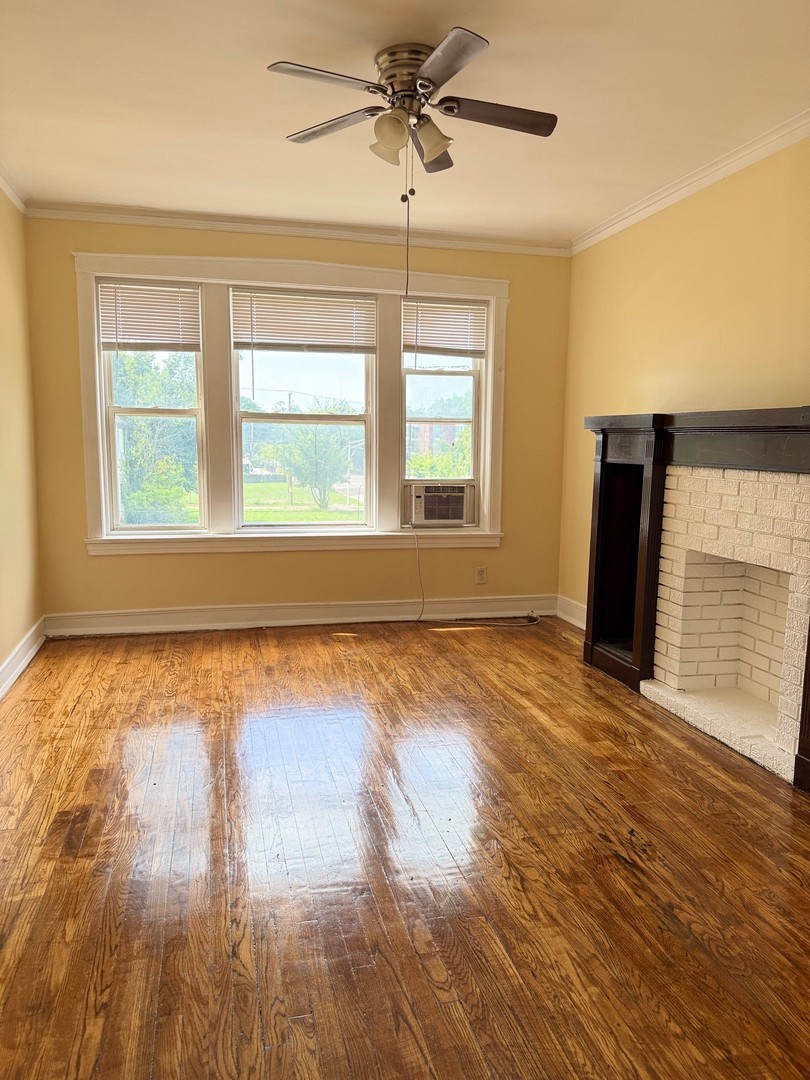5703 S Emerald Avenue Unit: 2