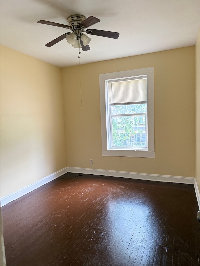 5703 S Emerald Avenue Unit: 2
