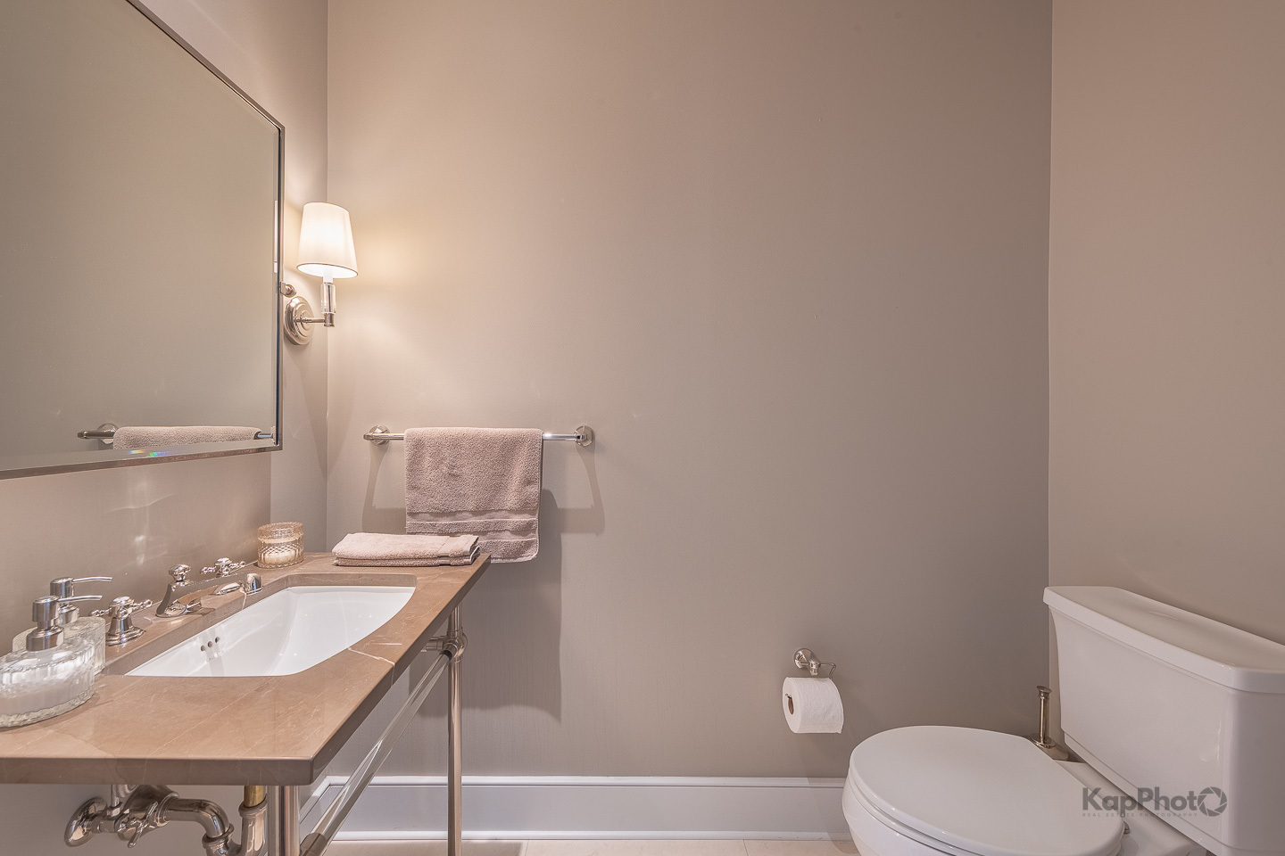 118 E Erie Street Unit: 18D