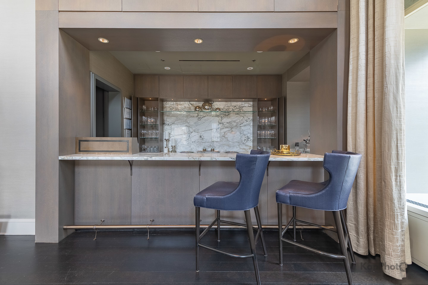 118 E Erie Street Unit: 18D