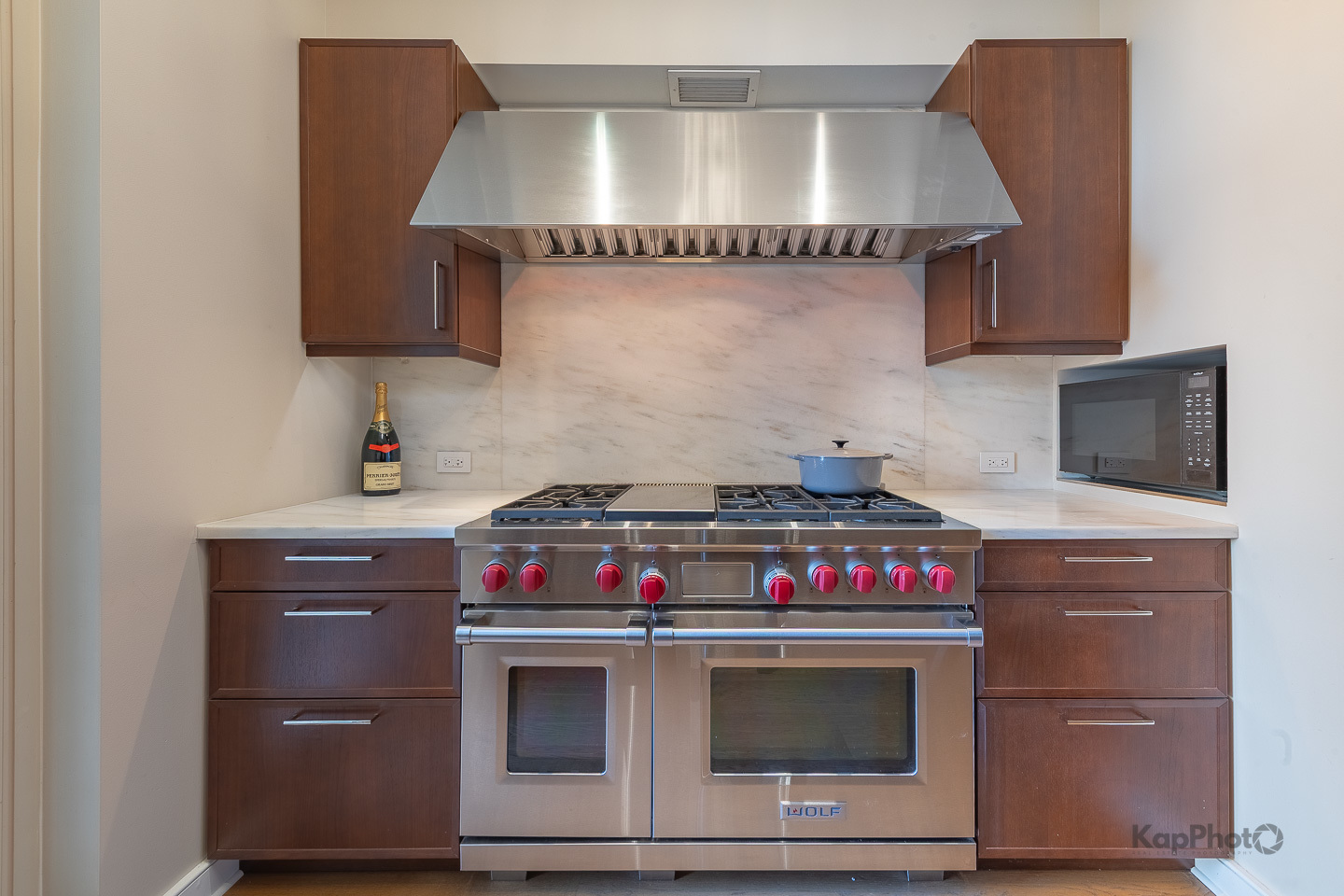 118 E Erie Street Unit: 18D