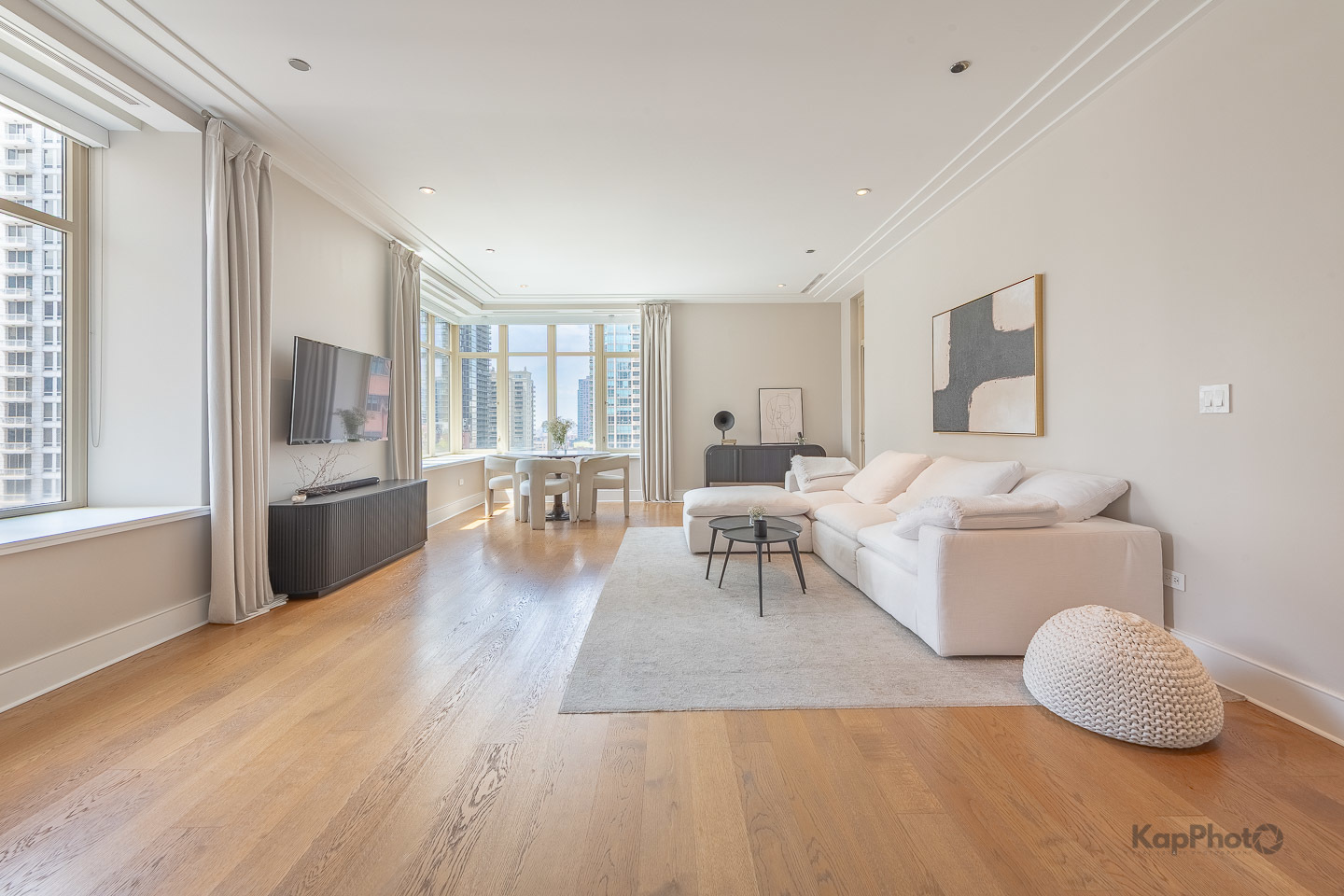 118 E Erie Street Unit: 18D