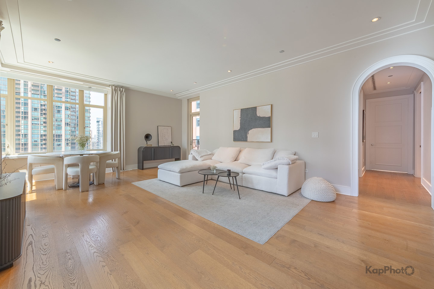 118 E Erie Street Unit: 18D