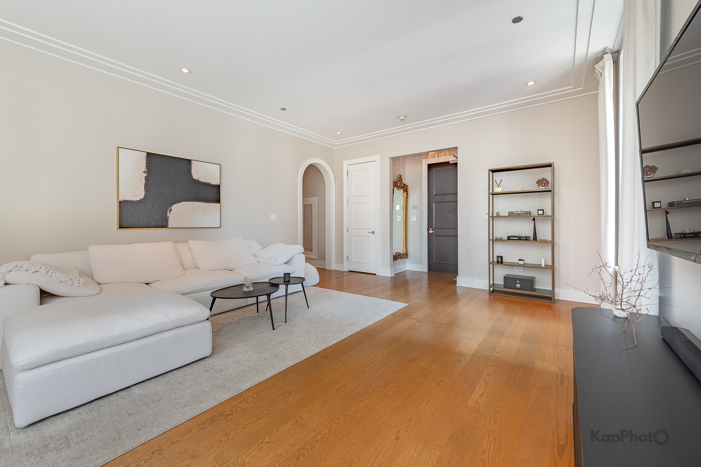 118 E Erie Street Unit: 18D
