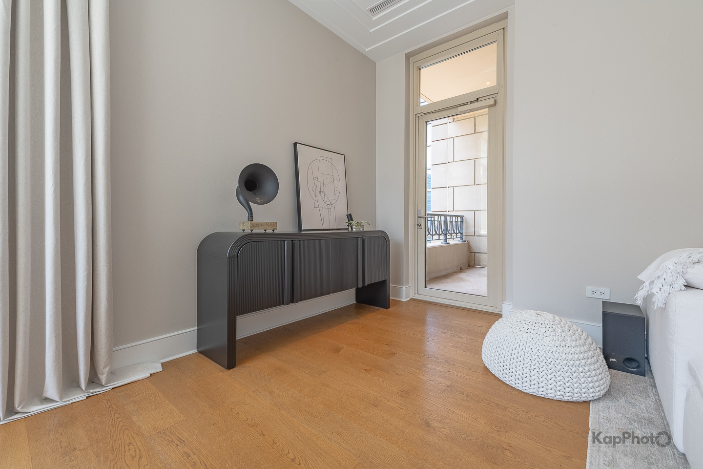 118 E Erie Street Unit: 18D