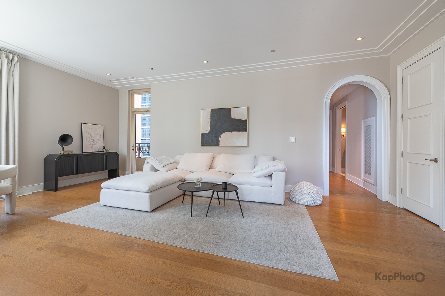 118 E Erie Street Unit: 18D