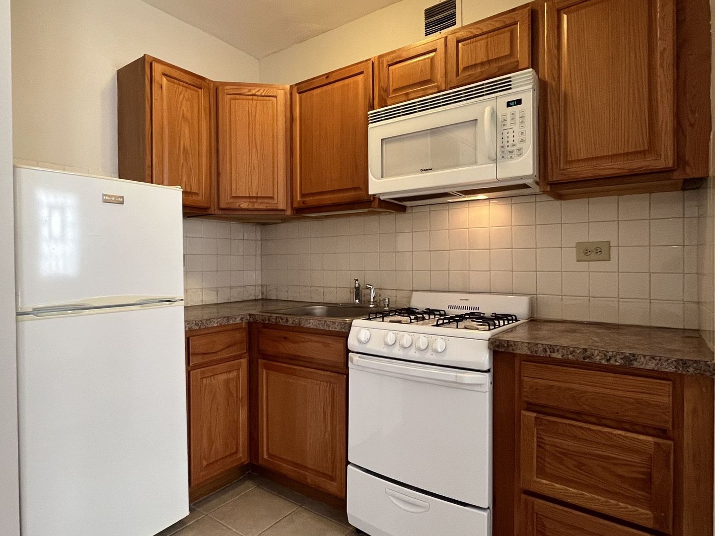 5135 S Kenwood Avenue Unit: 406