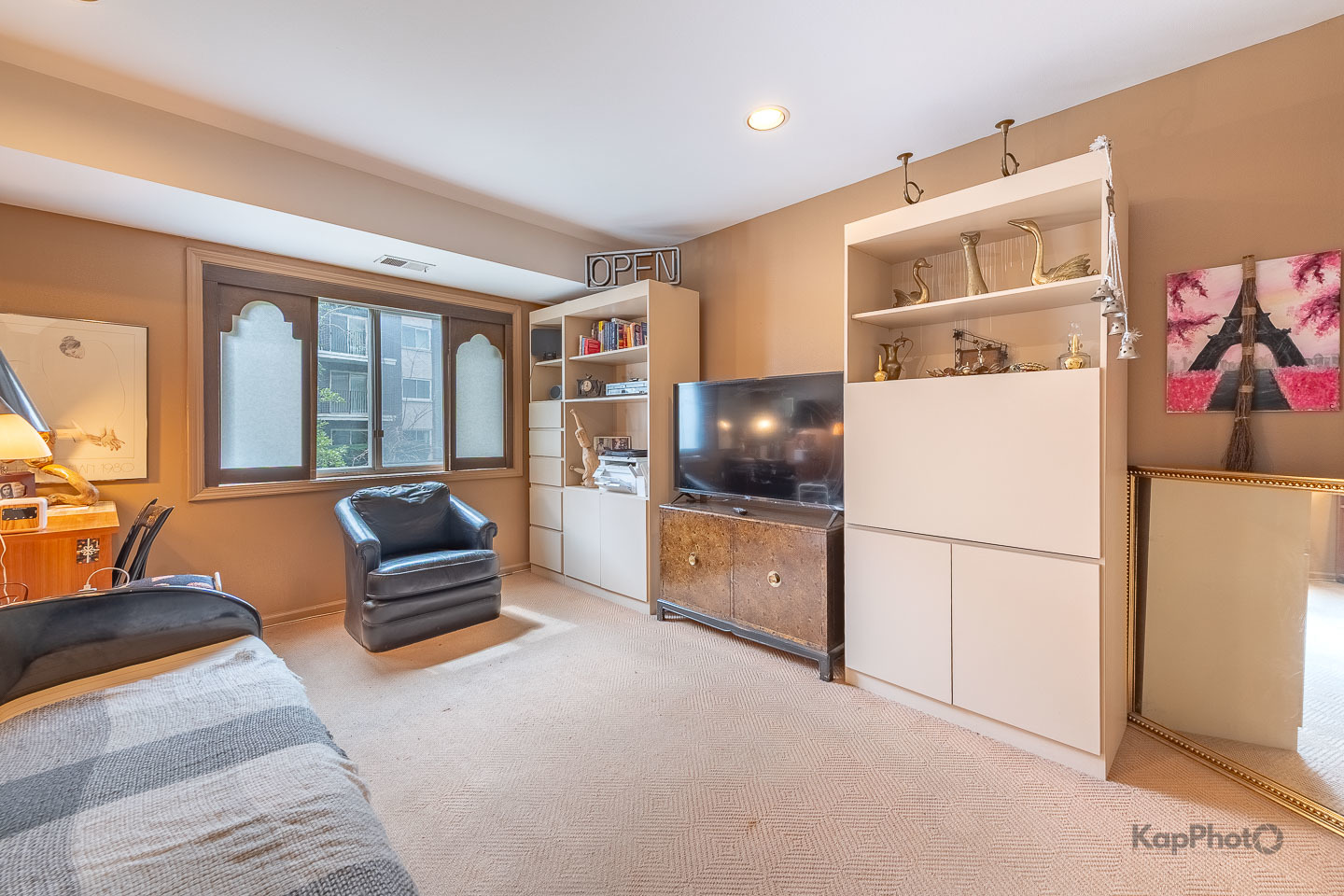 4949 Golf Road Unit: 105