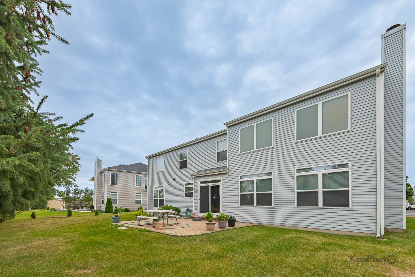1512 Parkside Drive