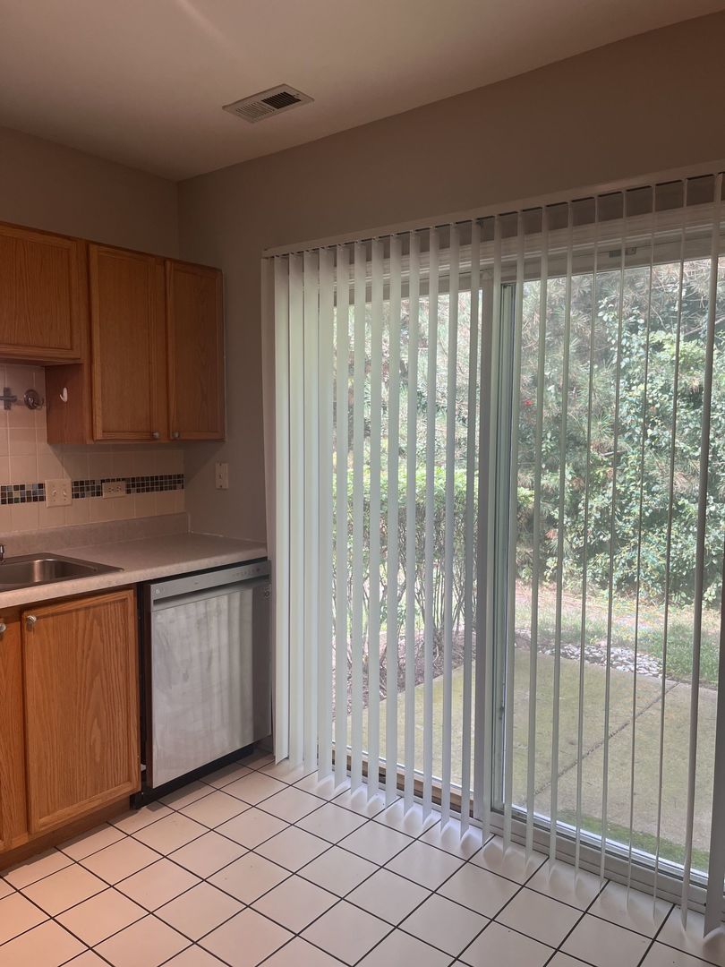 1404 W Split Oak Circle