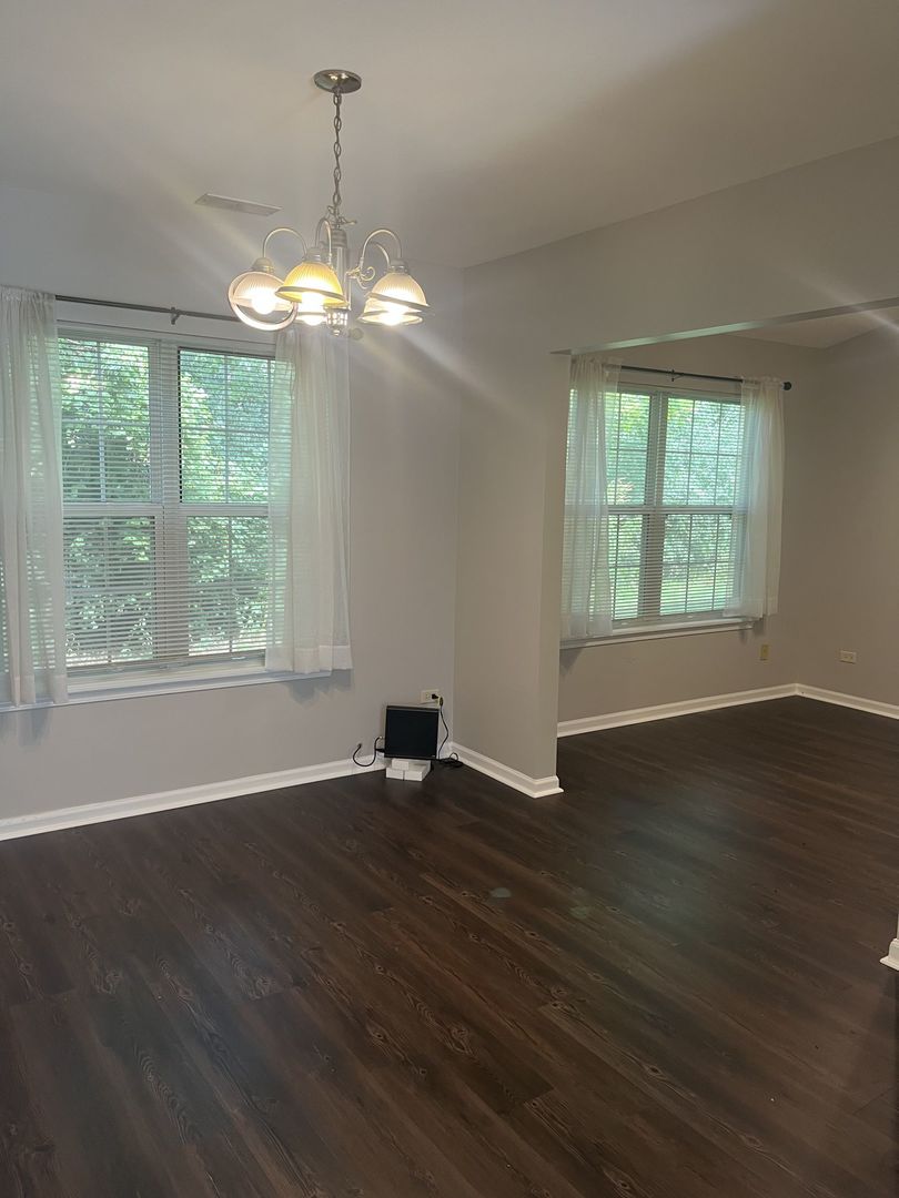 1404 W Split Oak Circle