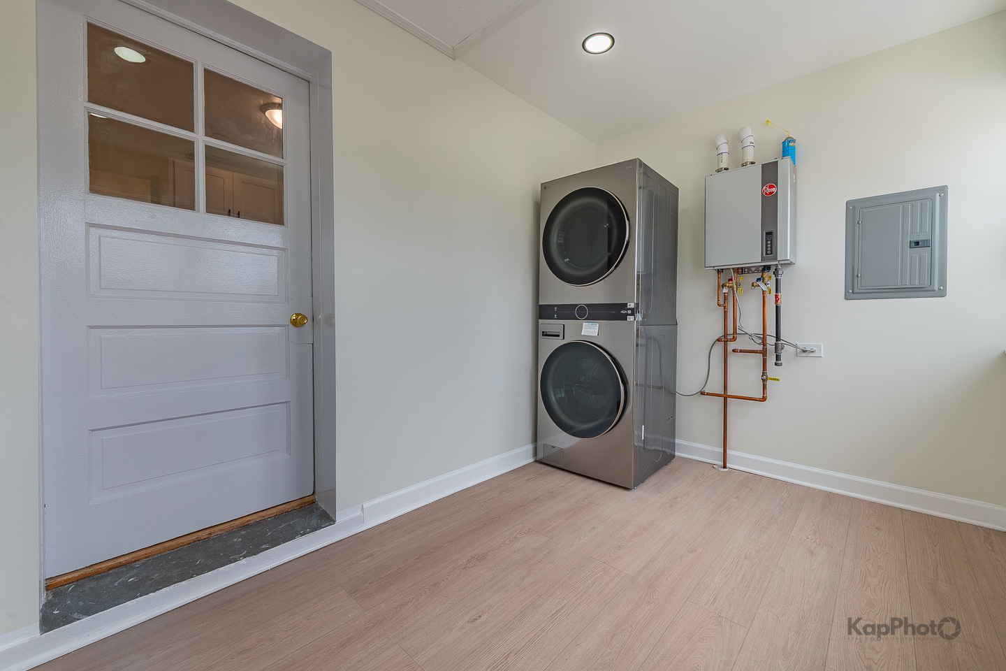 3818 N Kimball Avenue Unit: 2