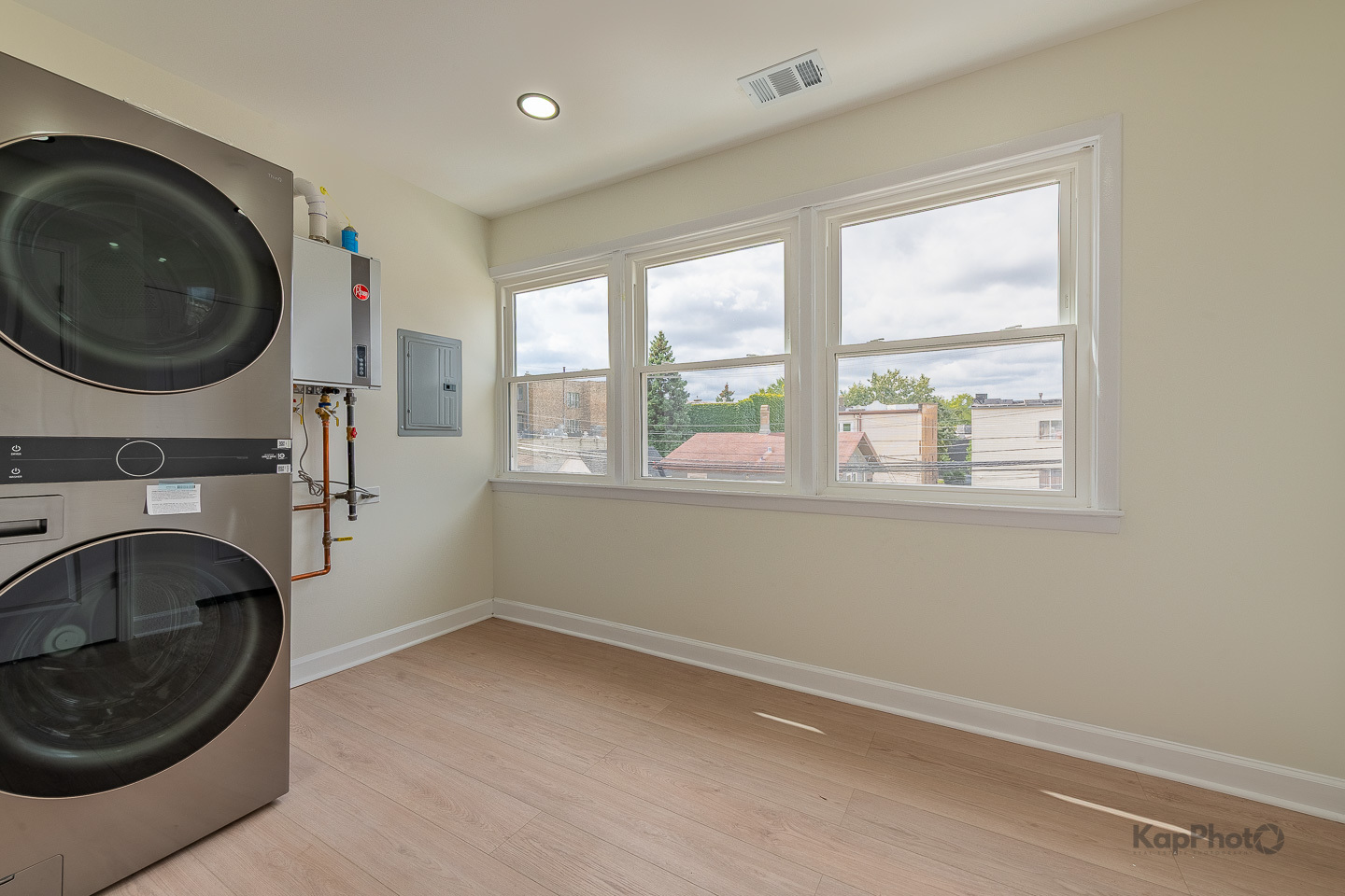 3818 N Kimball Avenue Unit: 2