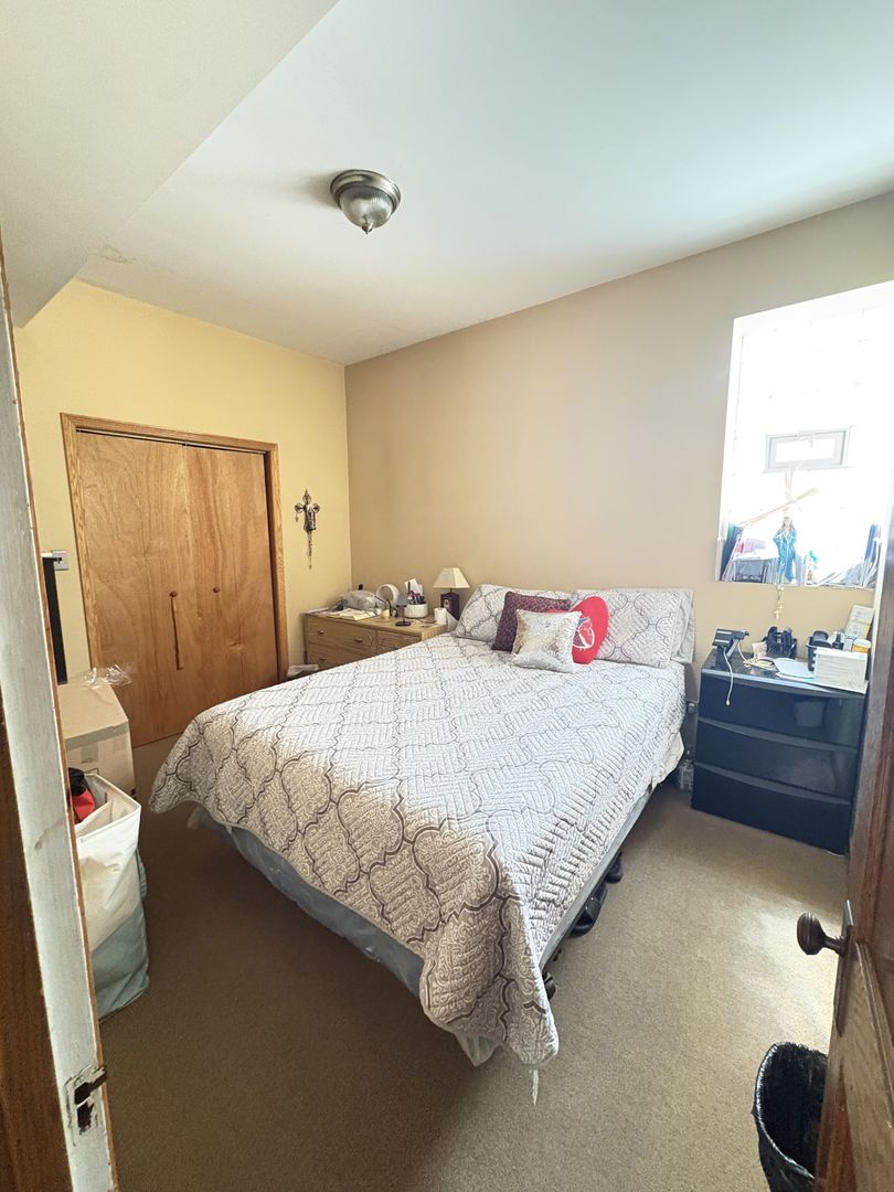 3341 W Evergreen Avenue Unit: 1