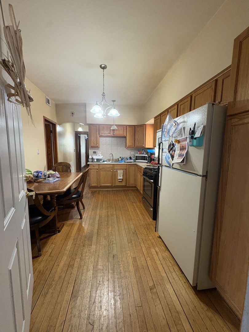3341 W Evergreen Avenue Unit: 1