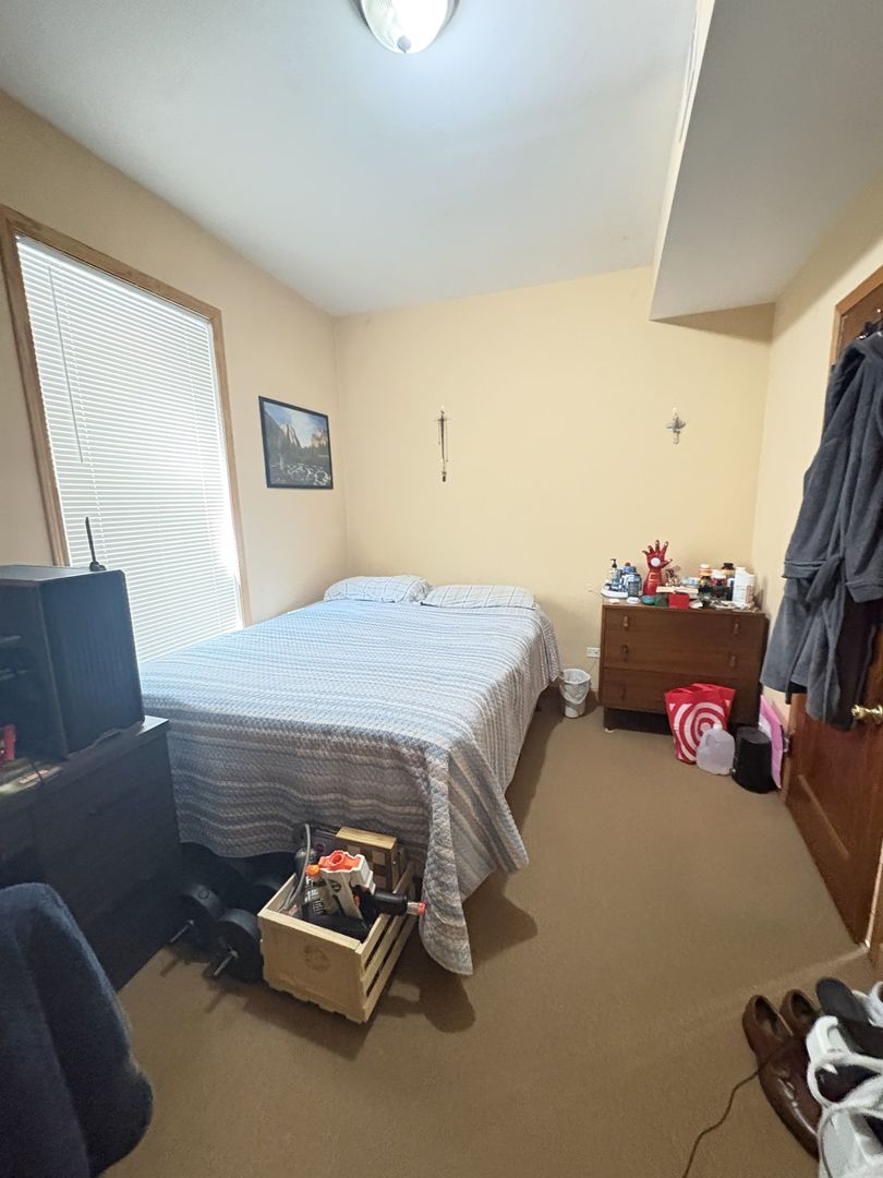 3341 W Evergreen Avenue Unit: 1