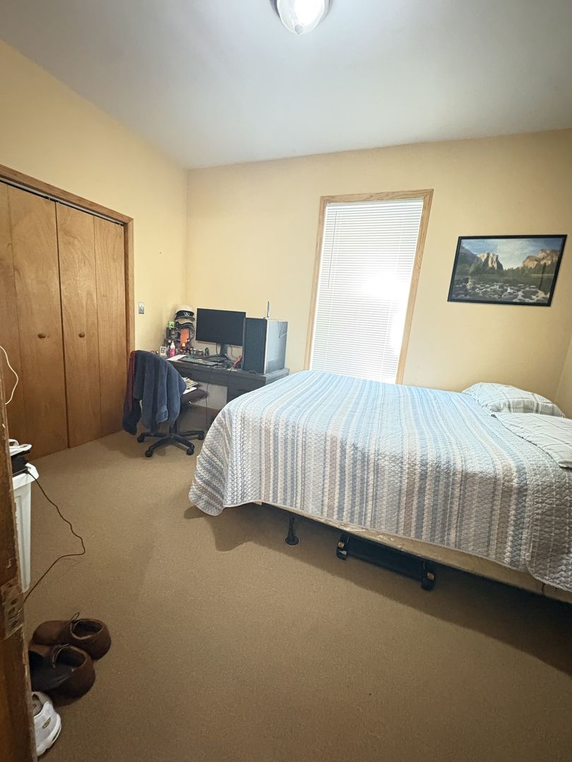 3341 W Evergreen Avenue Unit: 1