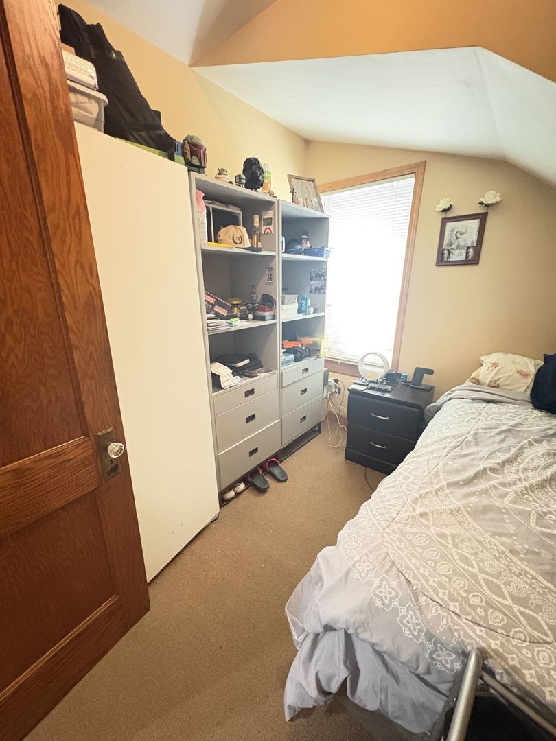 3341 W Evergreen Avenue Unit: 1