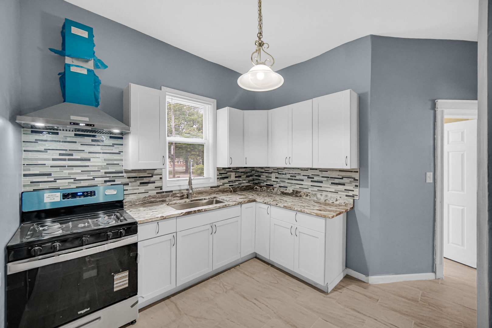 135 W 109th Place
