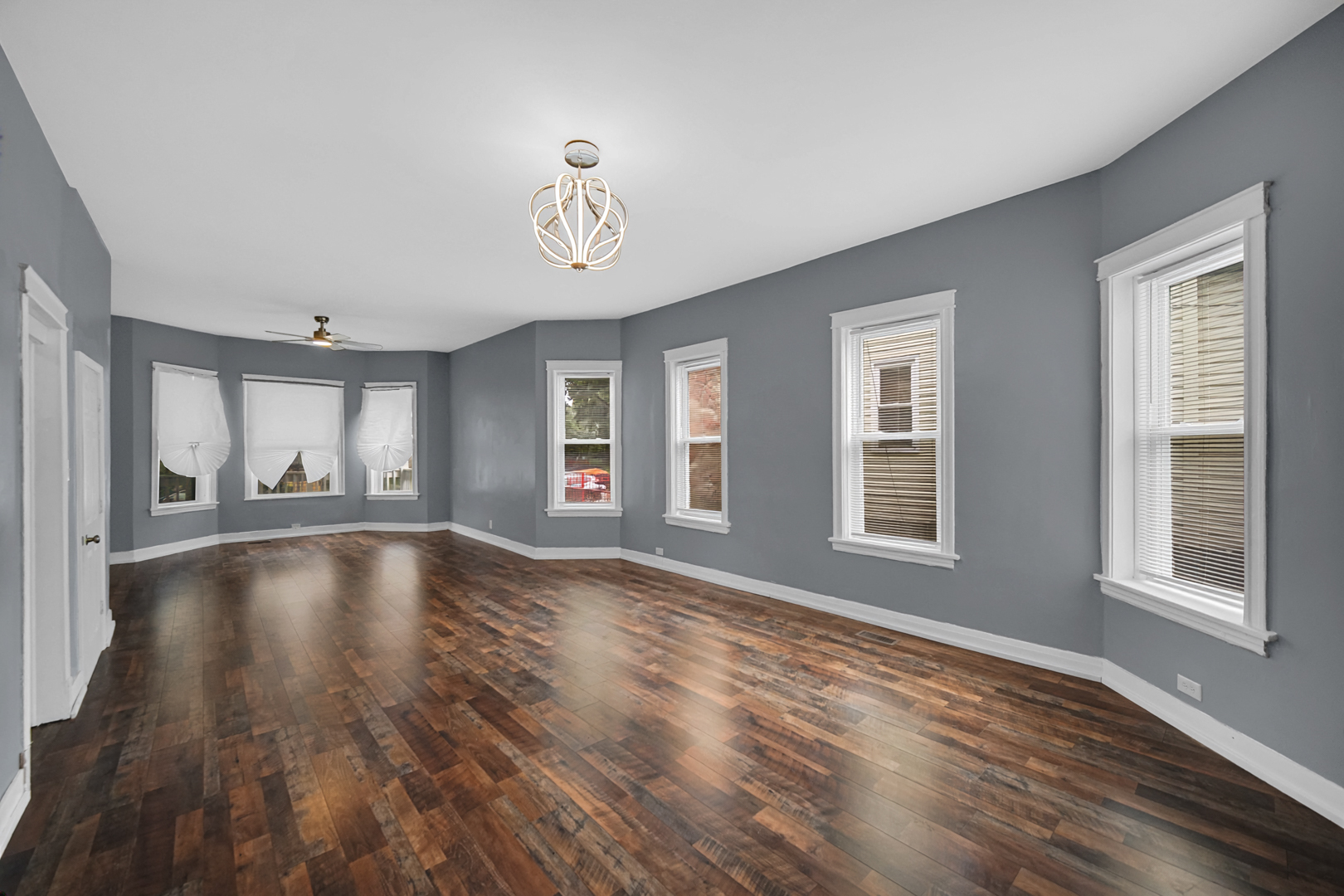 135 W 109th Place
