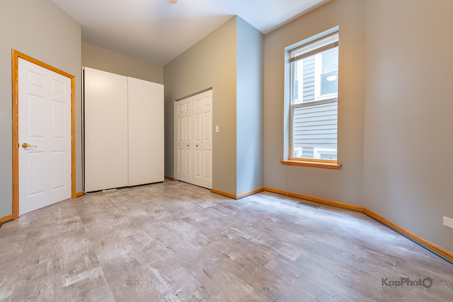 6126 S University Avenue Unit: 1