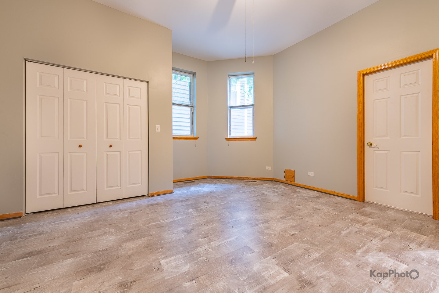 6126 S University Avenue Unit: 1
