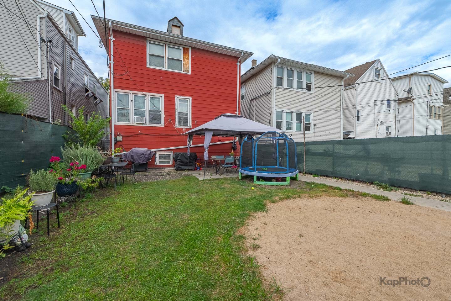 2135 N Latrobe Avenue
