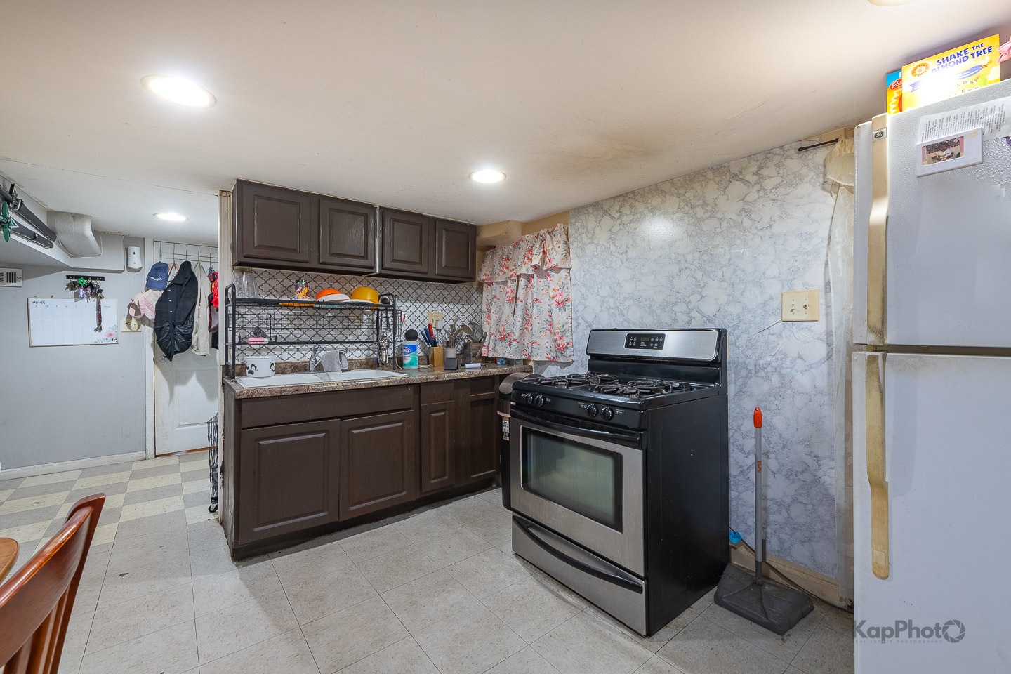2135 N Latrobe Avenue