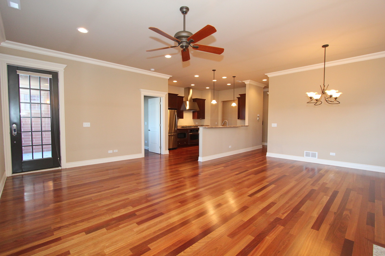 35 S Racine Avenue Unit: 5NW