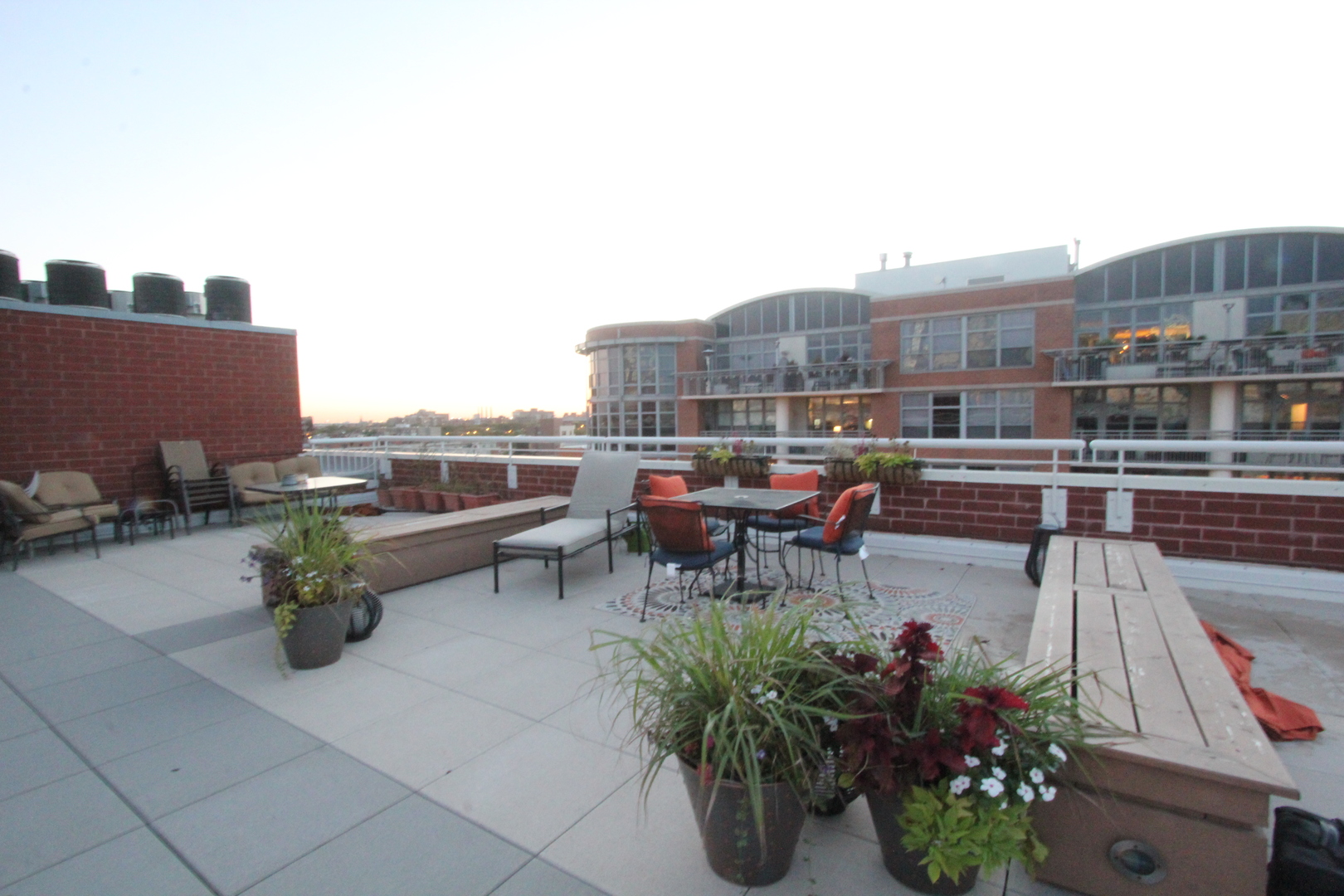35 S Racine Avenue Unit: 5NW