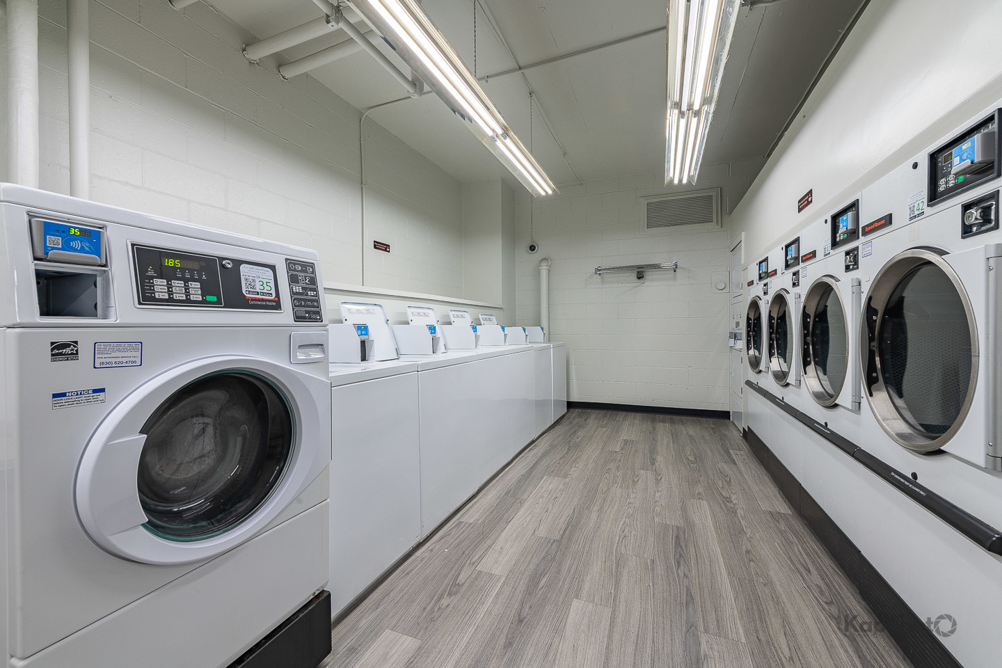 1450 E 55th Street Unit: 527S