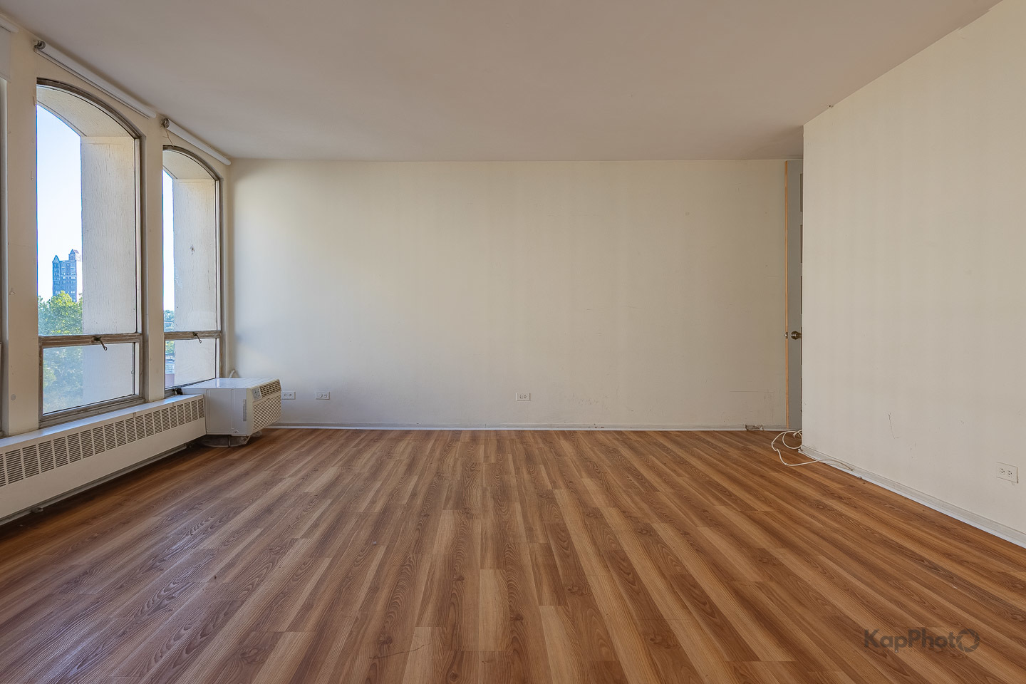 1450 E 55th Street Unit: 527S