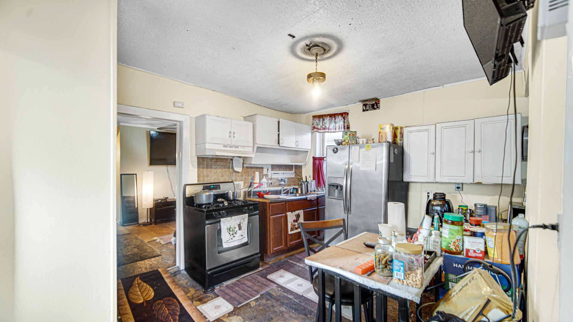 4425 W Carroll Avenue