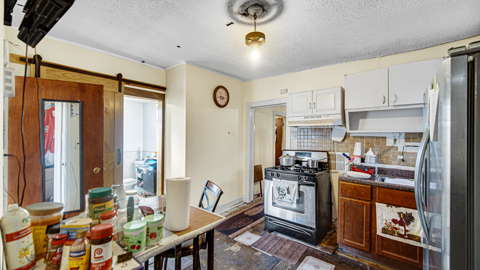 4425 W Carroll Avenue