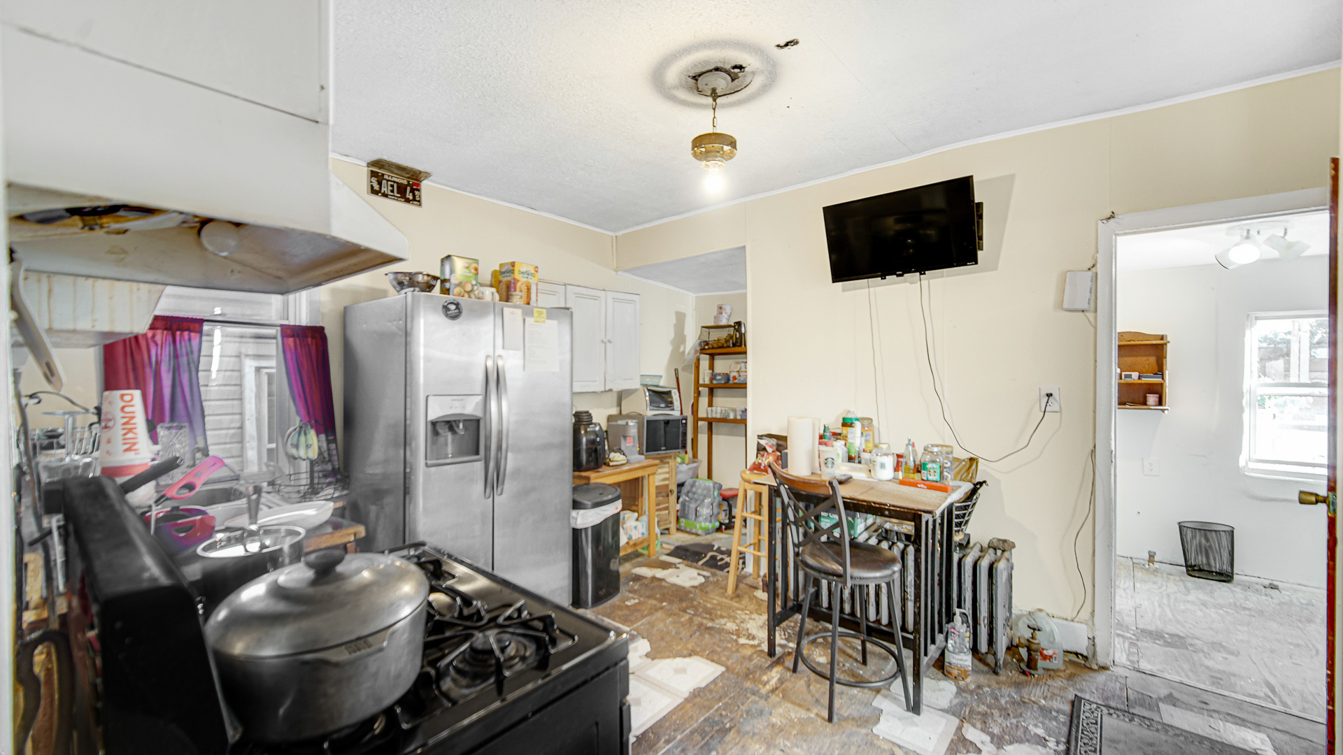 4425 W Carroll Avenue