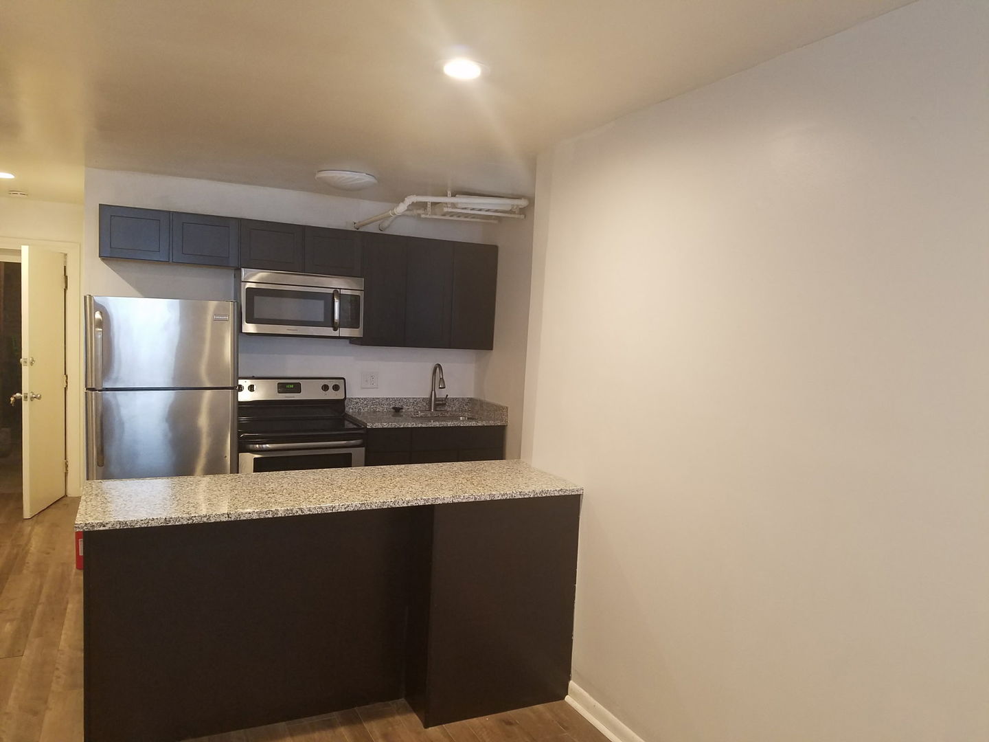 4207 N Sawyer Avenue Unit: G