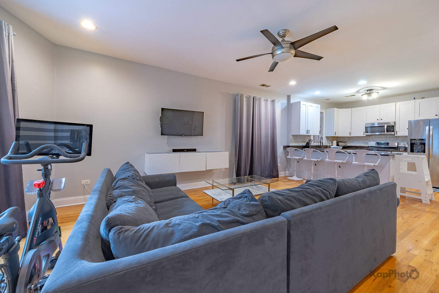 31 E 26th Street Unit: 3
