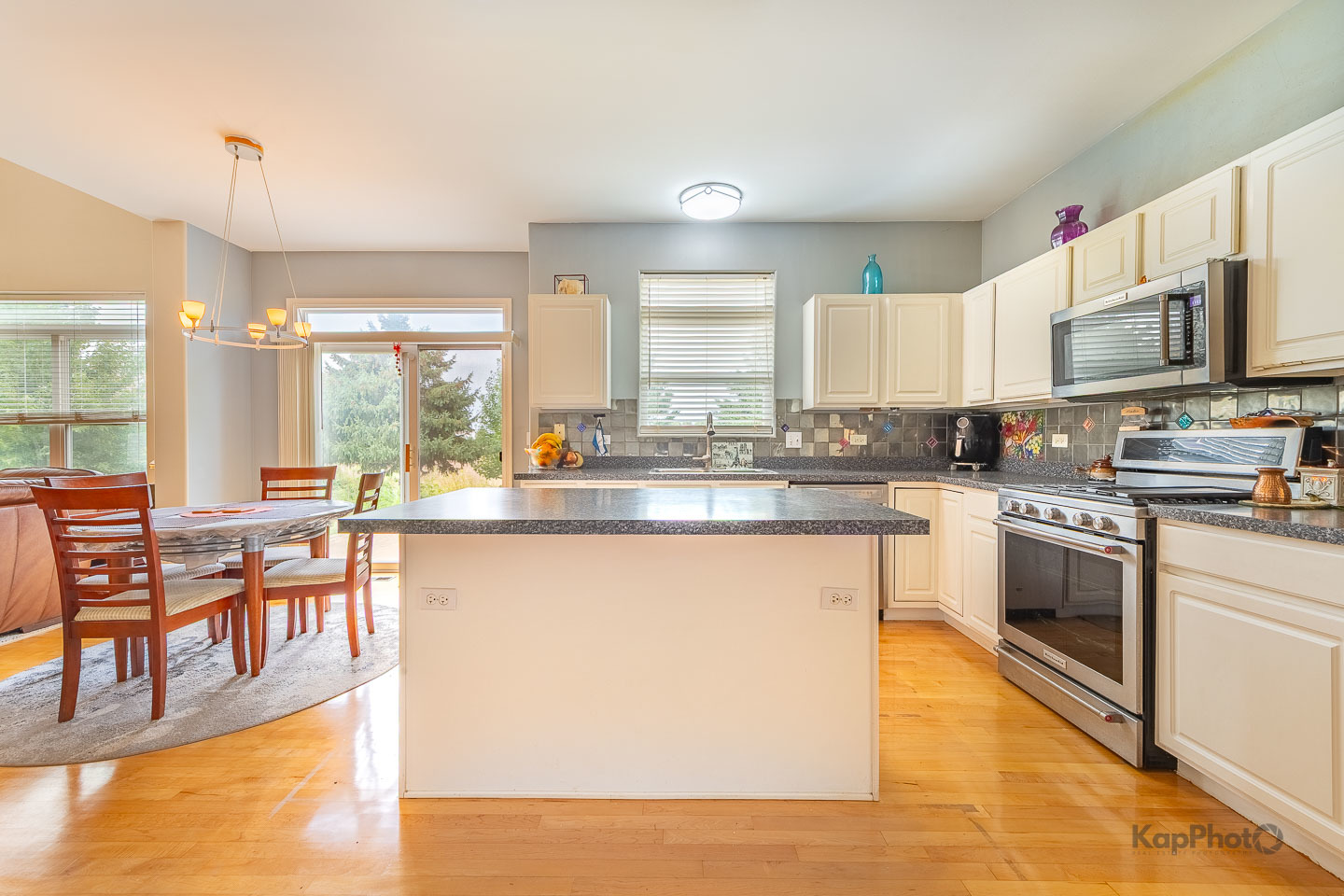 1512 Parkside Drive
