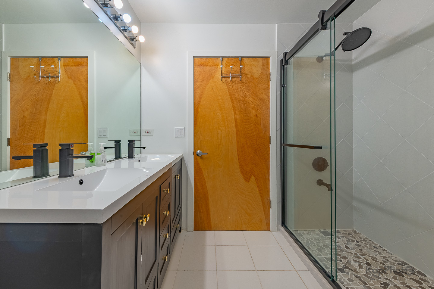1812 S Dearborn Street Unit: 31