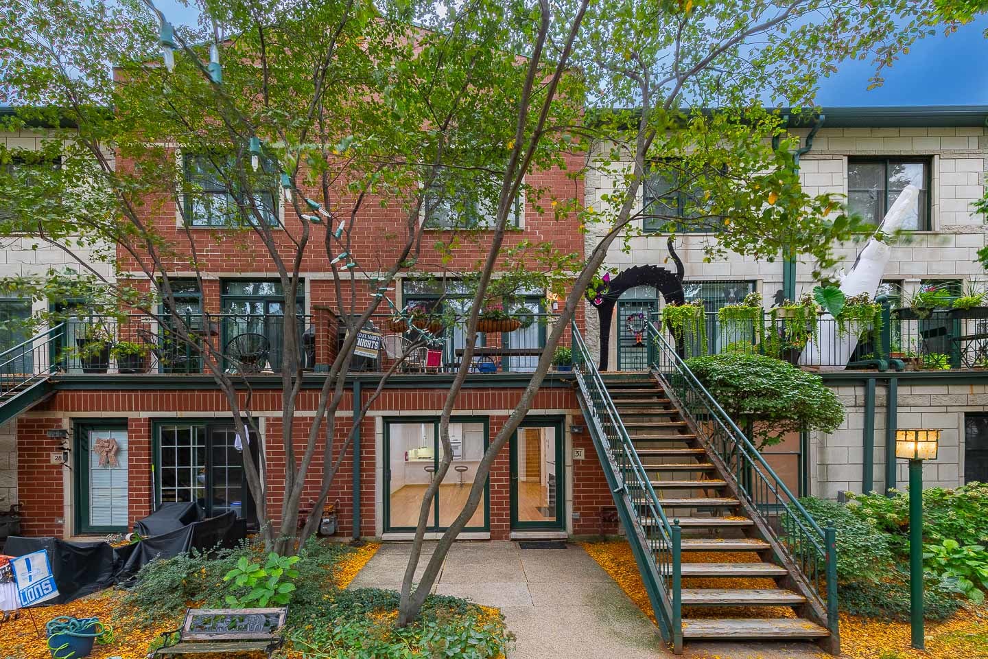 1812 S Dearborn Street Unit: 31