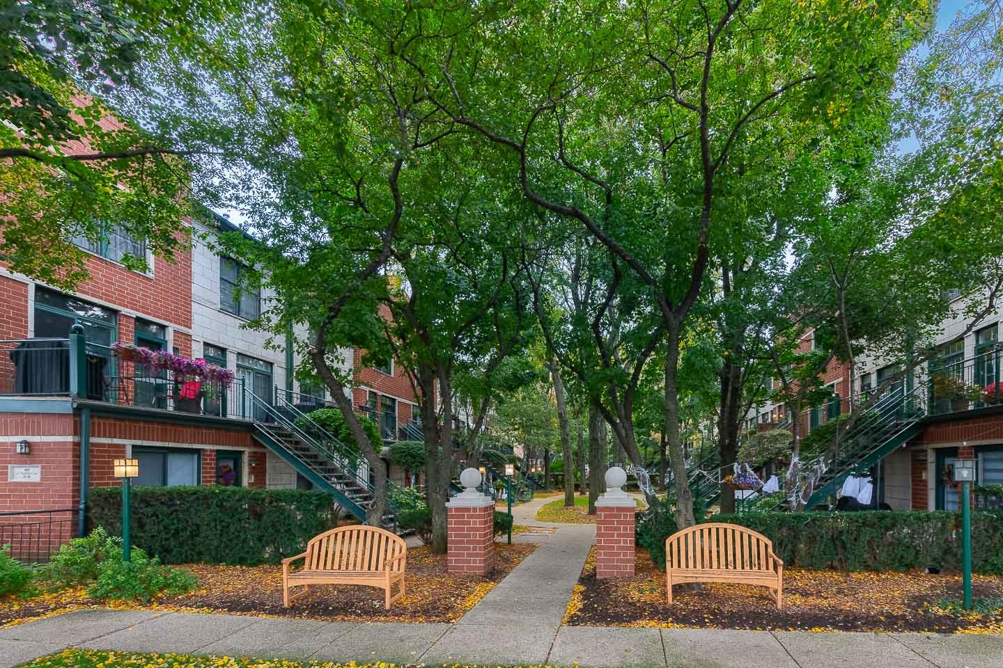 1812 S Dearborn Street Unit: 31