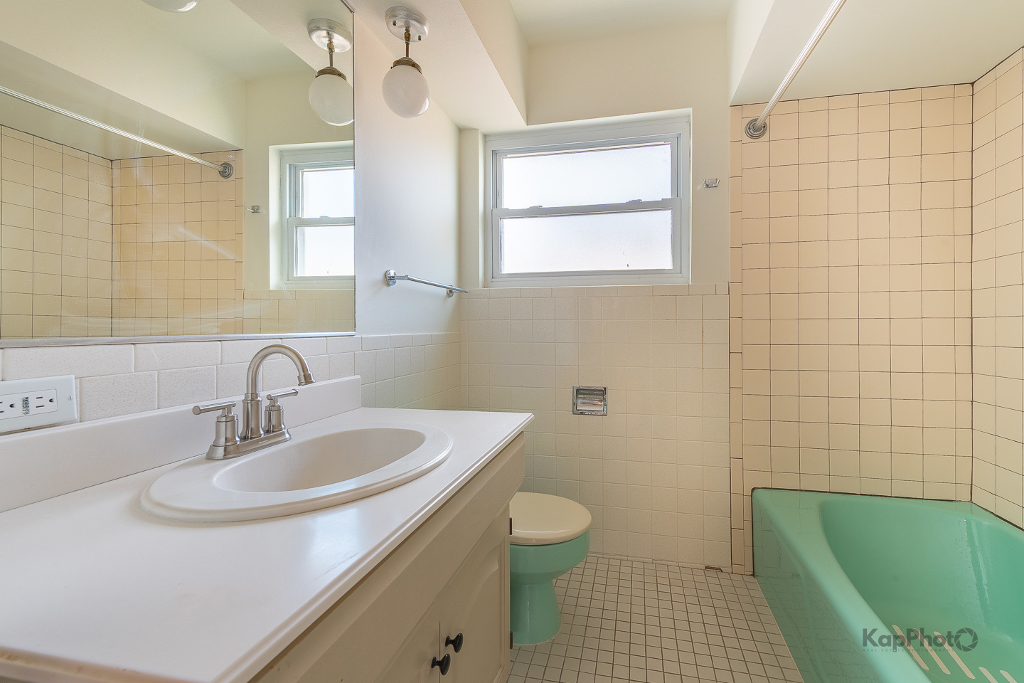 8503 W Berwyn Avenue Unit: 2