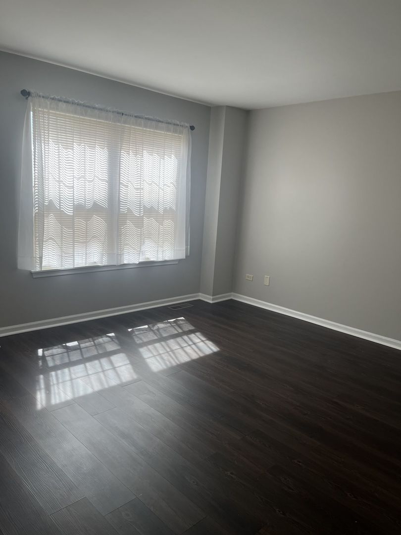 1404 W Split Oak Circle