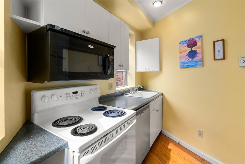 88 Prince Street # 8