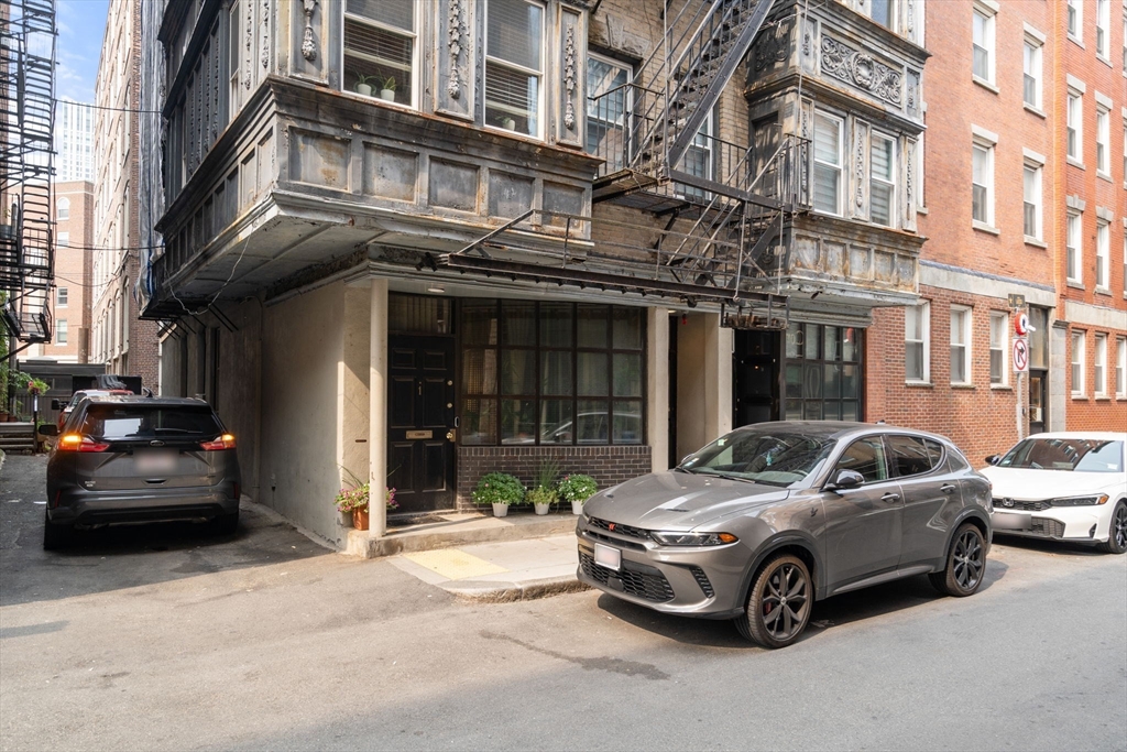 88 Prince Street # 8