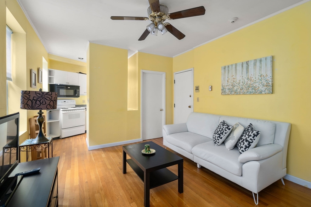 88 Prince Street # 8