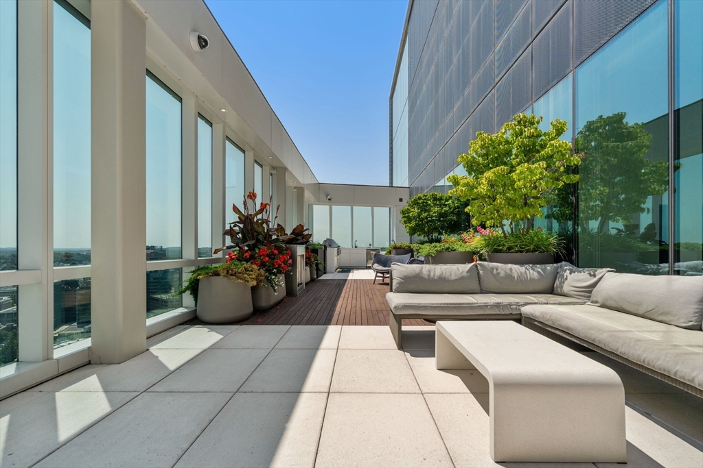 188 Brookline Ave # 19G