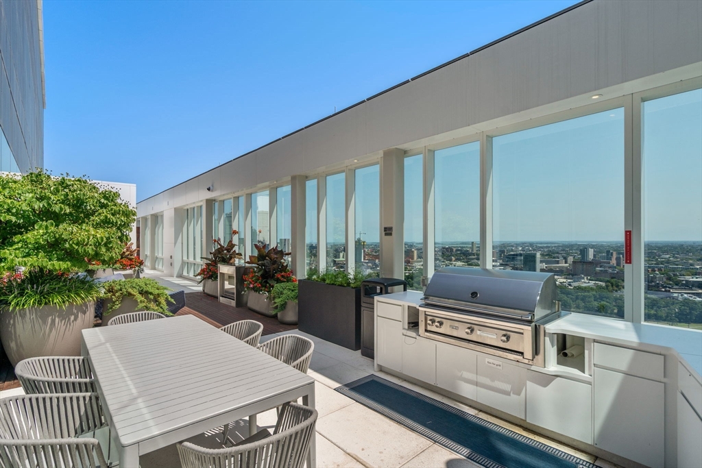 188 Brookline Ave # 19G