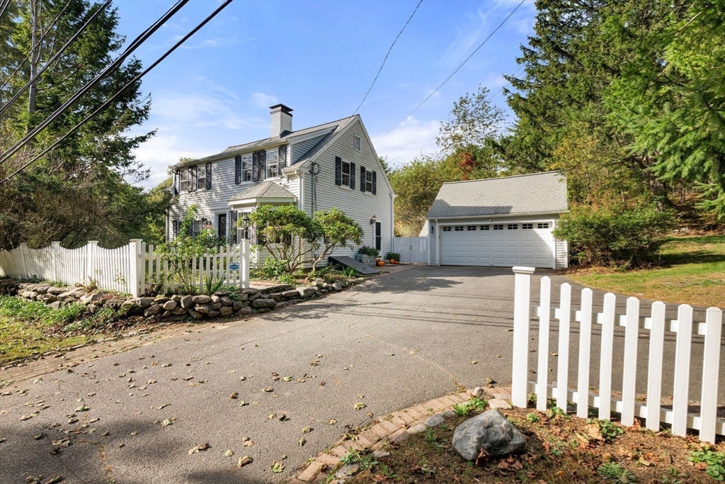 231 Larch Row